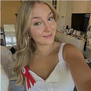 Abiturientin mit Leistungsfach Biologie